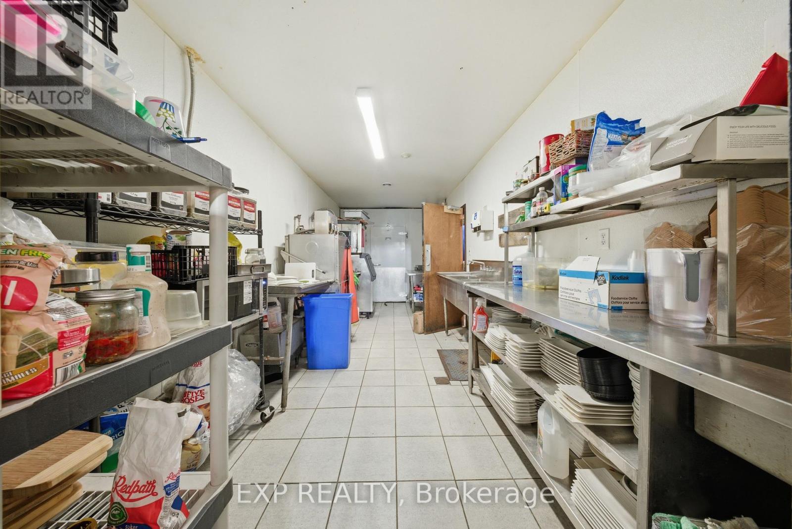 3030 Dundas Street W, Toronto, Ontario  M6P 1Z3 - Photo 27 - W12864040