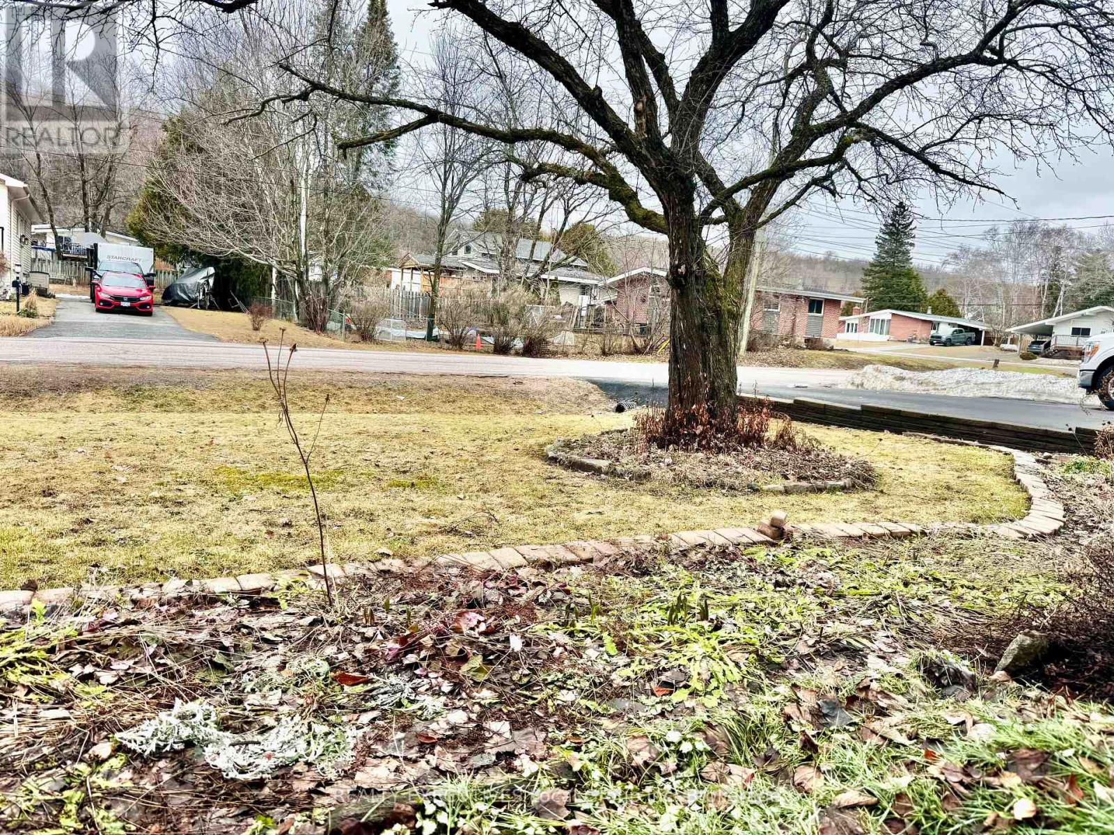 320 Justin Street, North Bay, Ontario  P1B 5J9 - Photo 41 - X13019802