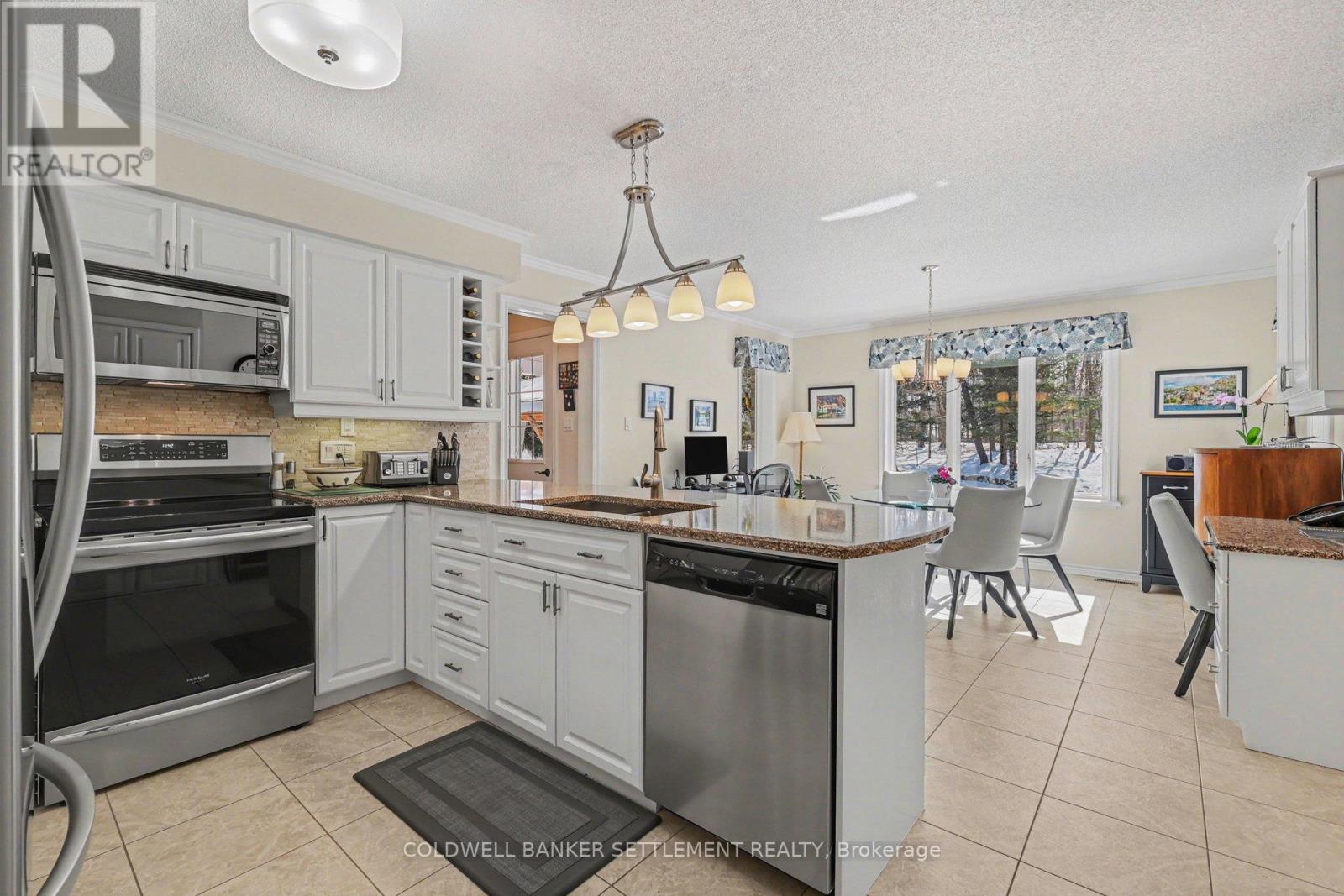 153 Mclaren Drive, Drummond/north Elmsley, Ontario  K7H 0H1 - Photo 12 - X12942494