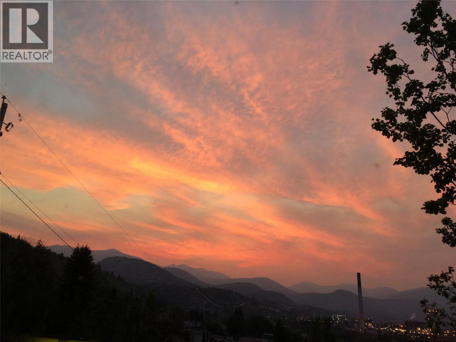 1472 Green Avenue Lane, Trail, British Columbia  V1R 4K2 - Photo 54 - 10383736