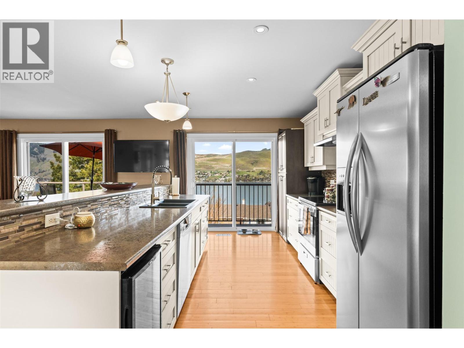 7339 Longacre Drive, Vernon, British Columbia  V1H 1H5 - Photo 12 - 10382801