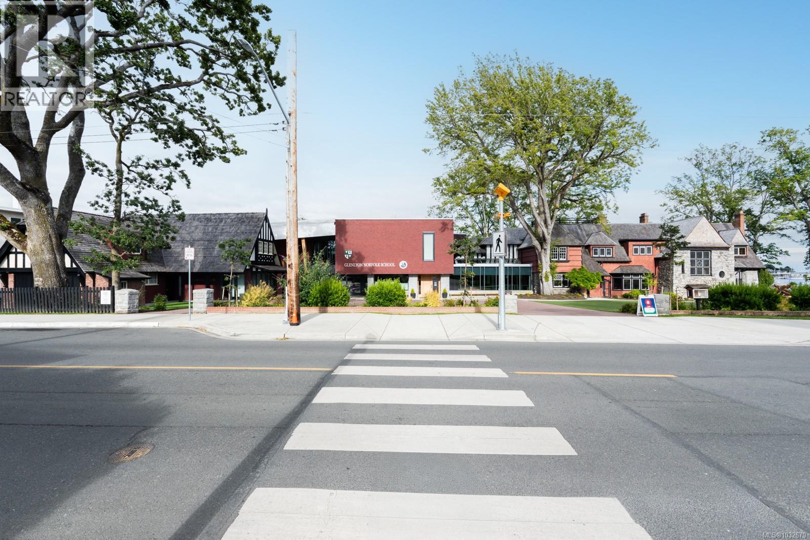 1256 Oliver St, Oak Bay, British Columbia  V8S 4W9 - Photo 13 - 1032679