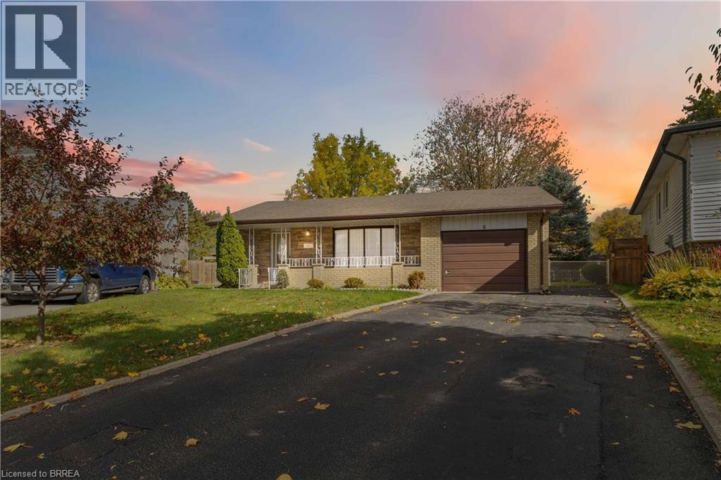 11 Sigurd Jensen Court, Brantford, Ontario  N3R 6Y8 - Photo 1 - 40821923