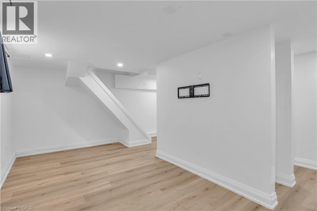 234 Clarence Street, Brantford, Ontario  N3R 3T5 - Photo 28 - 40822342