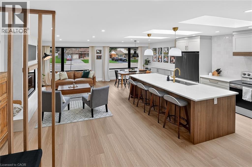 23 Brenlyn Court, Hamilton, Ontario  L9C 4N8 - Photo 15 - 40822243