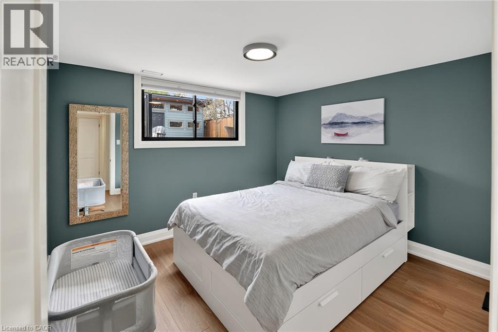 23 Brenlyn Court, Hamilton, Ontario  L9C 4N8 - Photo 26 - 40822243