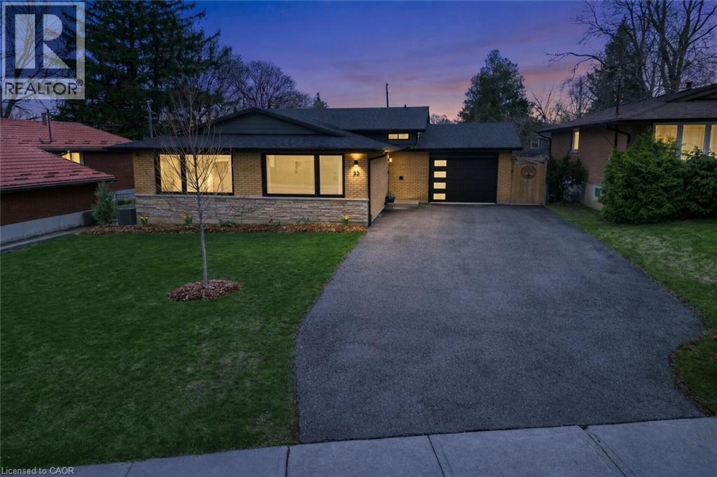 23 Brenlyn Court, Hamilton, Ontario  L9C 4N8 - Photo 2 - 40822243