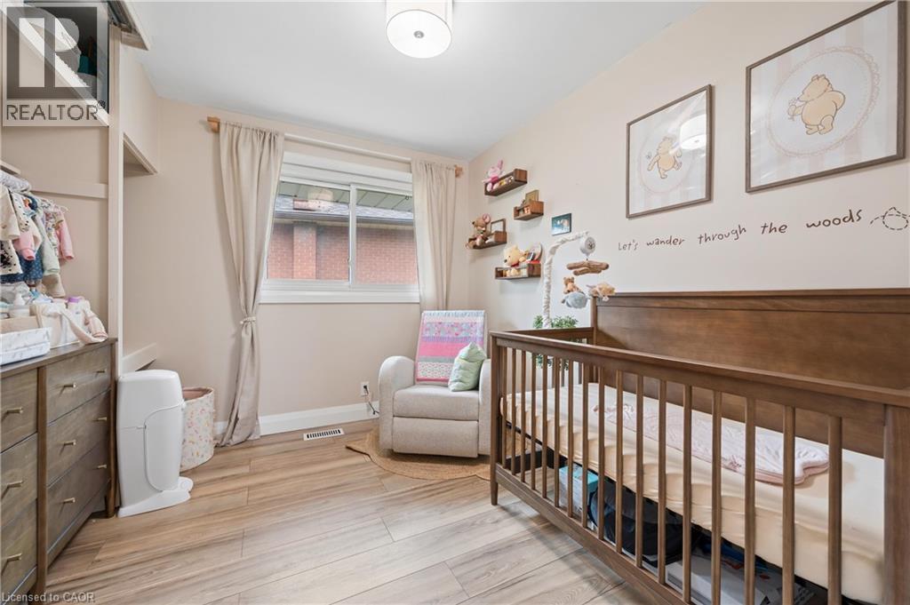 14 Linton Place, Kitchener, Ontario  N2B 2J9 - Photo 16 - 40822382