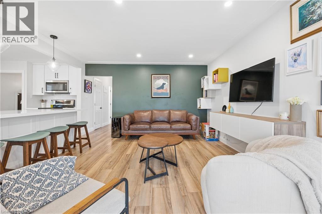 14 Linton Place, Kitchener, Ontario  N2B 2J9 - Photo 9 - 40822382