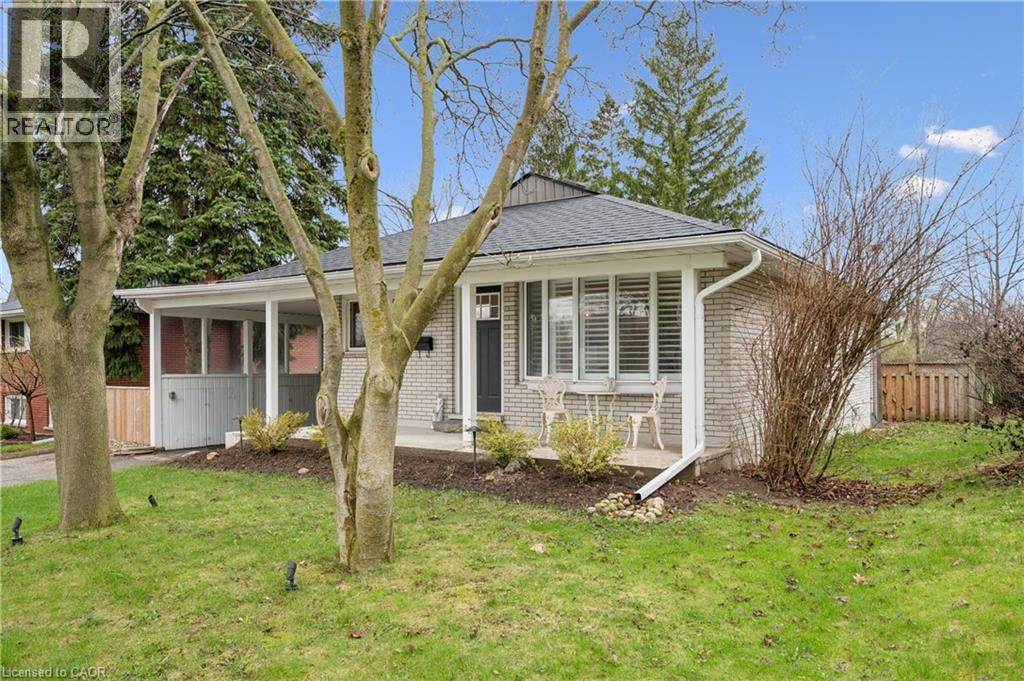 14 Linton Place, Kitchener, Ontario  N2B 2J9 - Photo 3 - 40822382