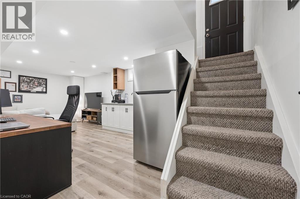 14 Linton Place, Kitchener, Ontario  N2B 2J9 - Photo 23 - 40822382