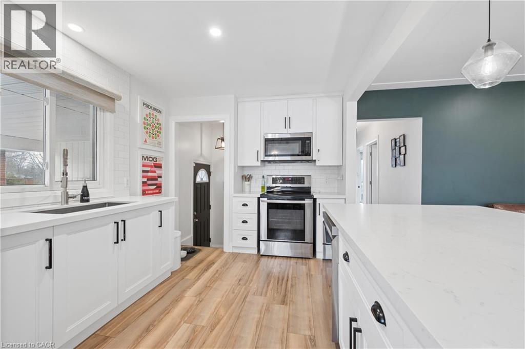 14 Linton Place, Kitchener, Ontario  N2B 2J9 - Photo 15 - 40822382