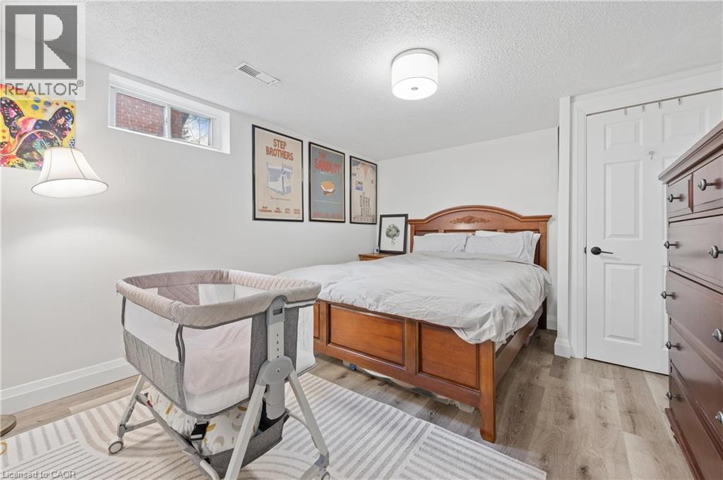 14 Linton Place, Kitchener, Ontario  N2B 2J9 - Photo 29 - 40822382