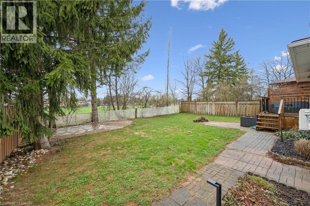 14 Linton Place, Kitchener, Ontario  N2B 2J9 - Photo 34 - 40822382