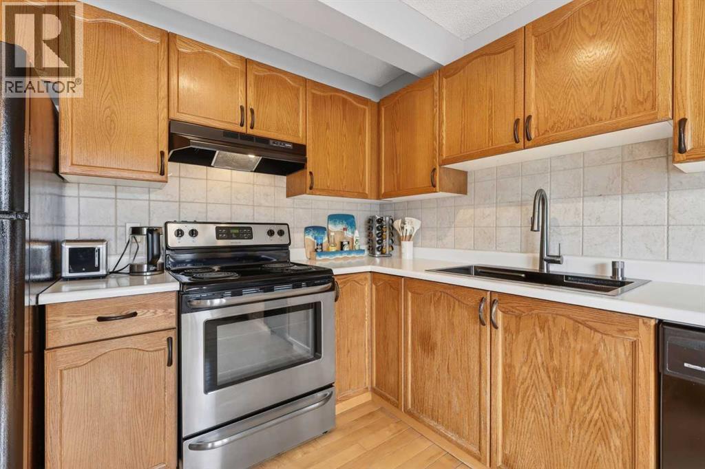 268 Cedarwood Park Sw, Calgary, Alberta  T2W 5X6 - Photo 18 - A2300083