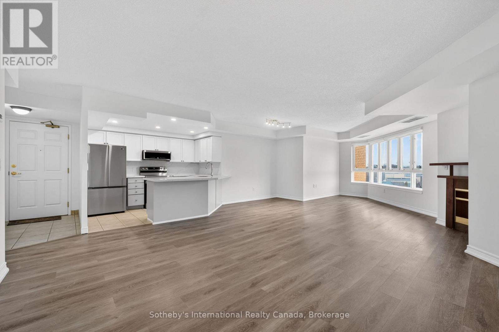 402 - 16 Raglan Street, Collingwood, Ontario  L9Y 4Y2 - Photo 14 - S13019674