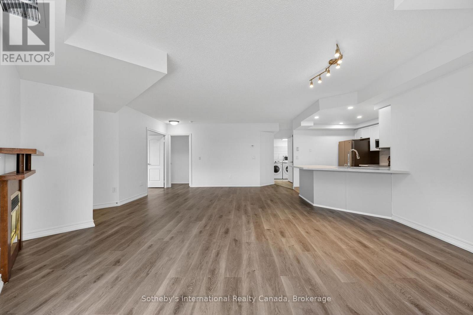 402 - 16 Raglan Street, Collingwood, Ontario  L9Y 4Y2 - Photo 16 - S13019674