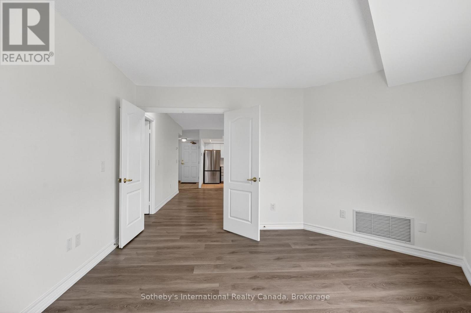 402 - 16 Raglan Street, Collingwood, Ontario  L9Y 4Y2 - Photo 19 - S13019674