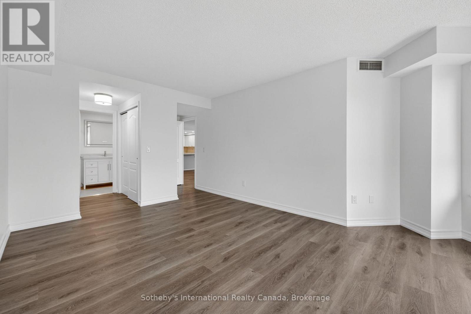 402 - 16 Raglan Street, Collingwood, Ontario  L9Y 4Y2 - Photo 24 - S13019674