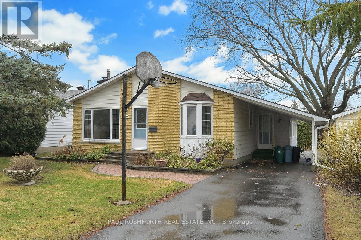 302 ROXDALE AVENUE, ottawa, Ontario
