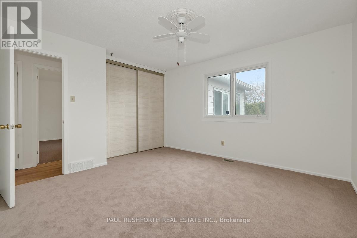 302 Roxdale Avenue, Ottawa, Ontario  K1E 1T8 - Photo 15 - X13019676