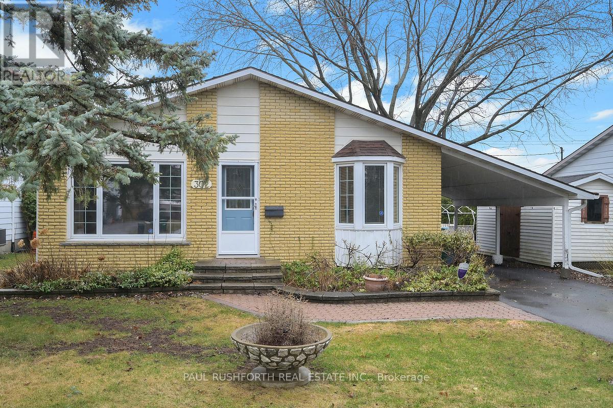 302 Roxdale Avenue, Ottawa, Ontario  K1E 1T8 - Photo 2 - X13019676