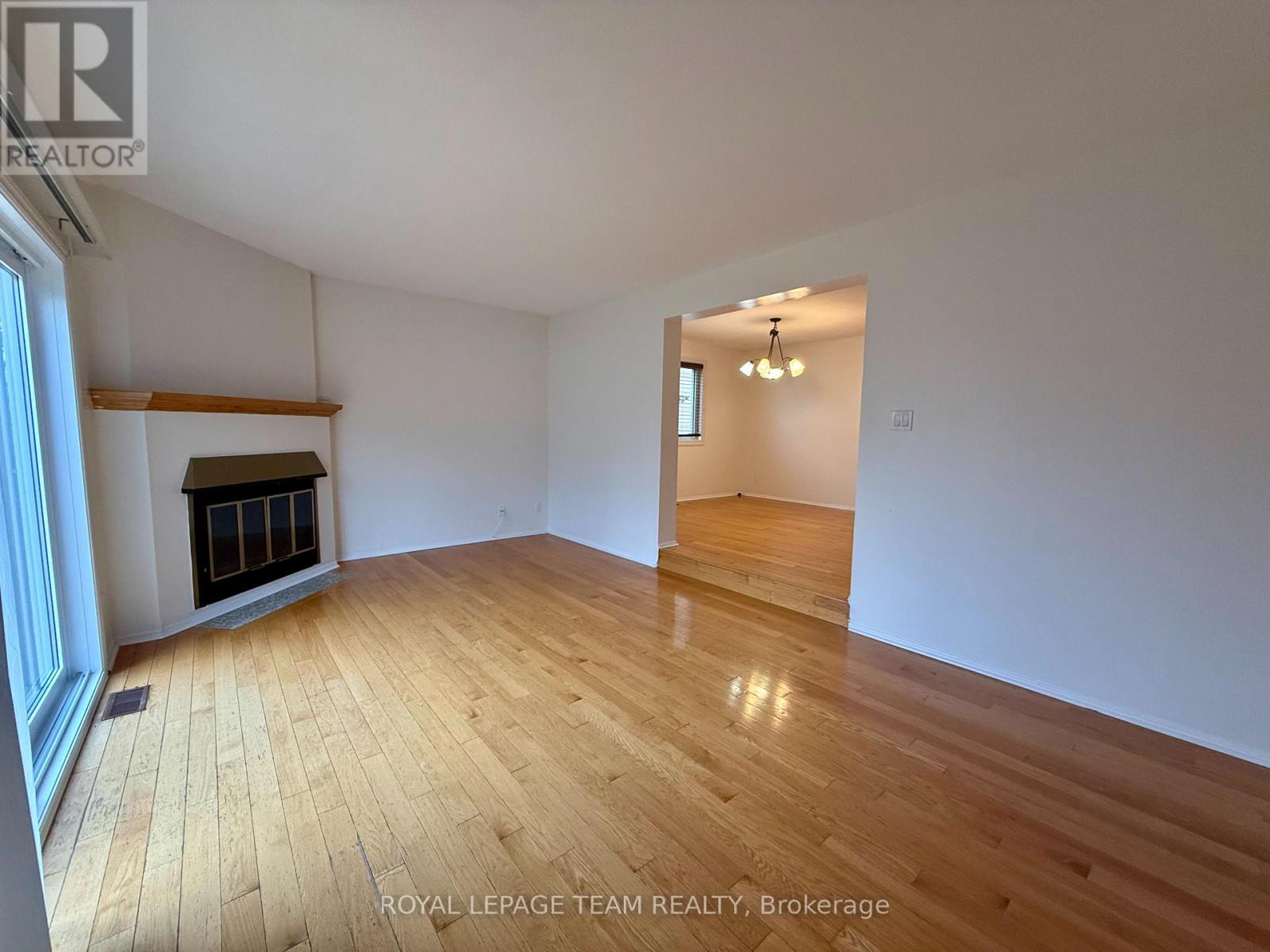 128 Pinetrail Crescent, Ottawa, Ontario  K2G 5A1 - Photo 4 - X13019698