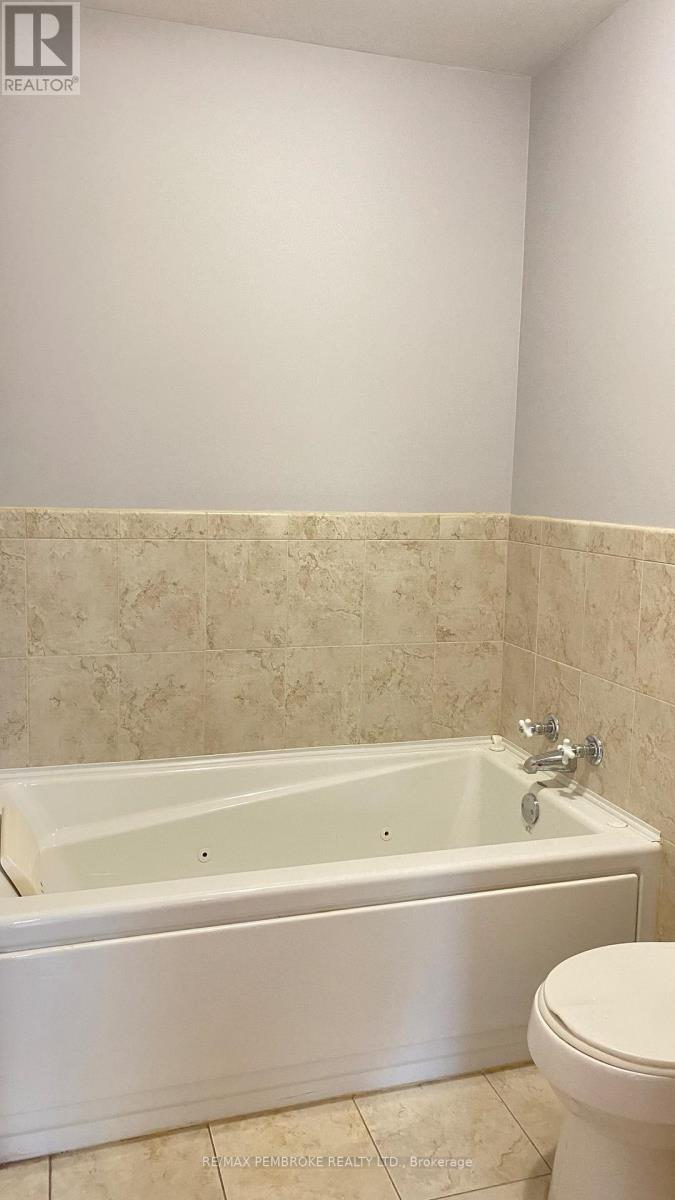 53 Huron Street, Deep River, Ontario  K0J 1P0 - Photo 12 - X13019680