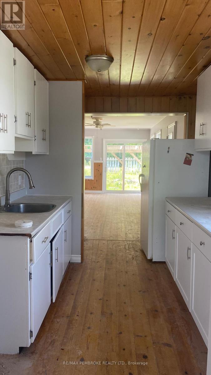 53 Huron Street, Deep River, Ontario  K0J 1P0 - Photo 6 - X13019680