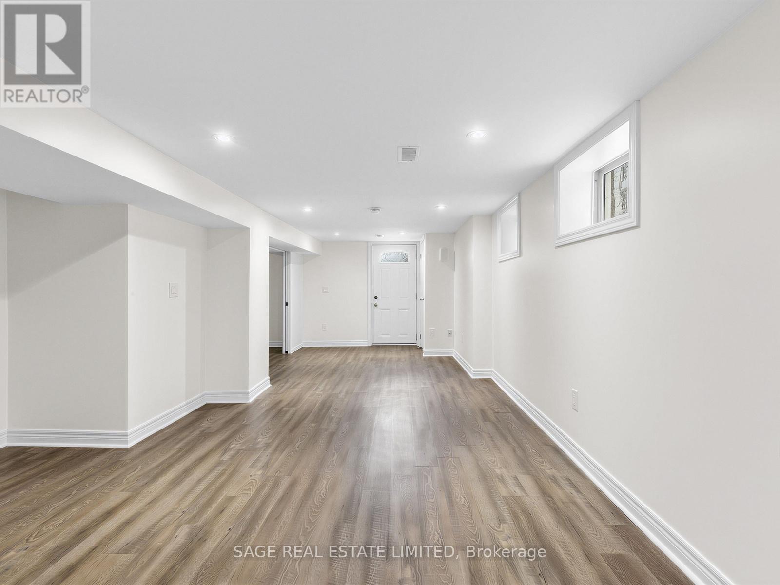 Lower - 321 Lauder Avenue, Toronto, Ontario  M6E 3H7 - Photo 15 - C13019716