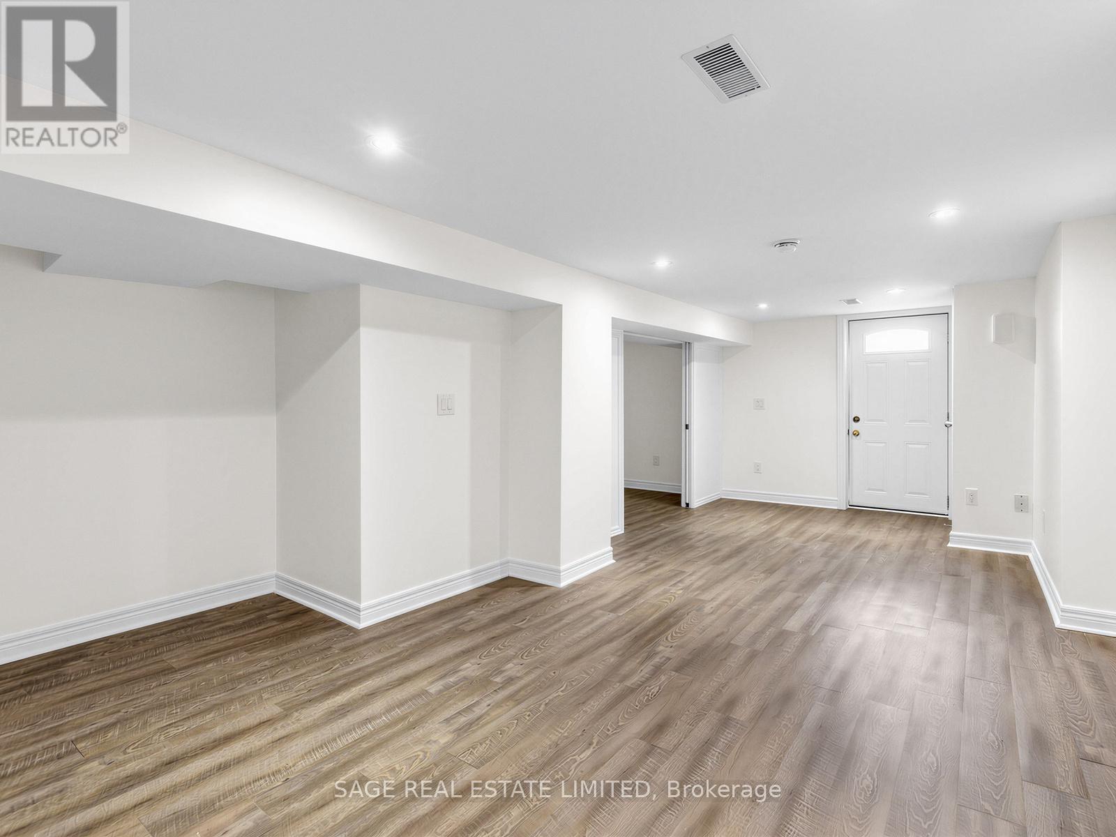 Lower - 321 Lauder Avenue, Toronto, Ontario  M6E 3H7 - Photo 16 - C13019716