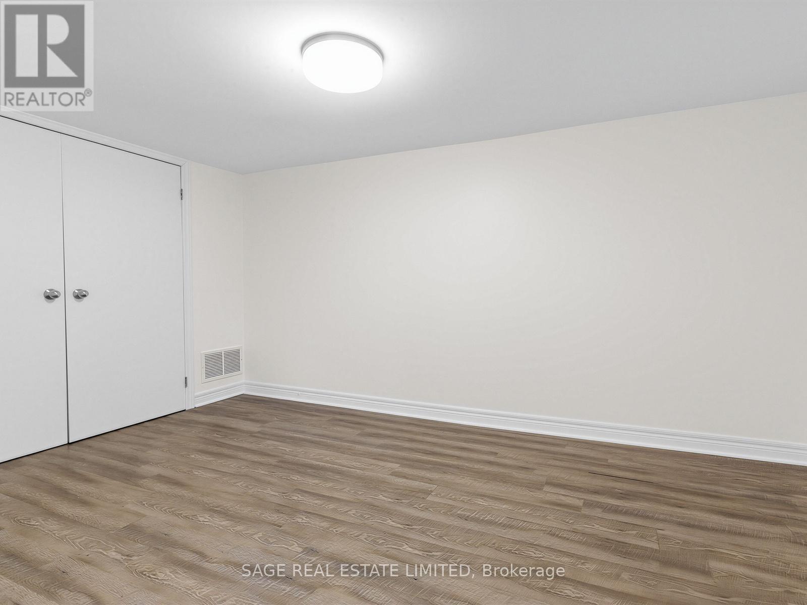 Lower - 321 Lauder Avenue, Toronto, Ontario  M6E 3H7 - Photo 6 - C13019716