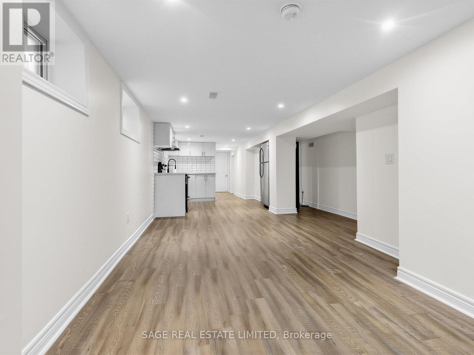 Lower - 321 Lauder Avenue, Toronto, Ontario  M6E 3H7 - Photo 9 - C13019716