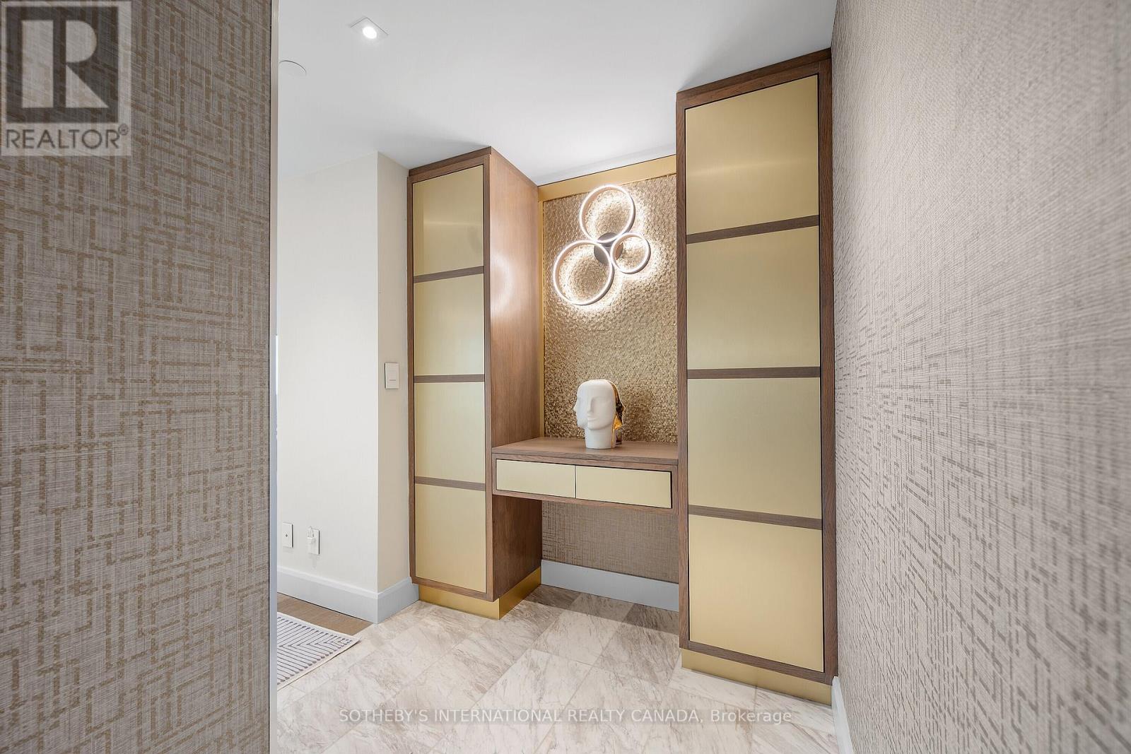 3005 - 200 Cumberland Street, Toronto, Ontario  M5R 1A2 - Photo 3 - C13019720