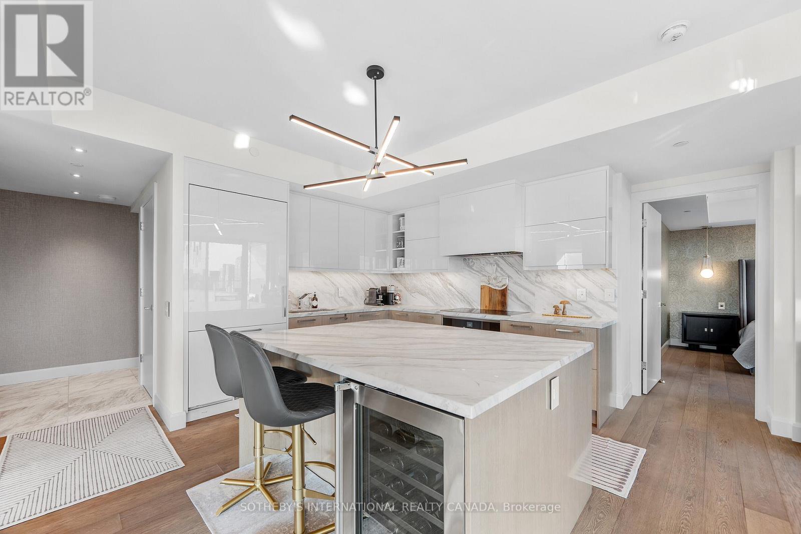 3005 - 200 Cumberland Street, Toronto, Ontario  M5R 1A2 - Photo 7 - C13019720