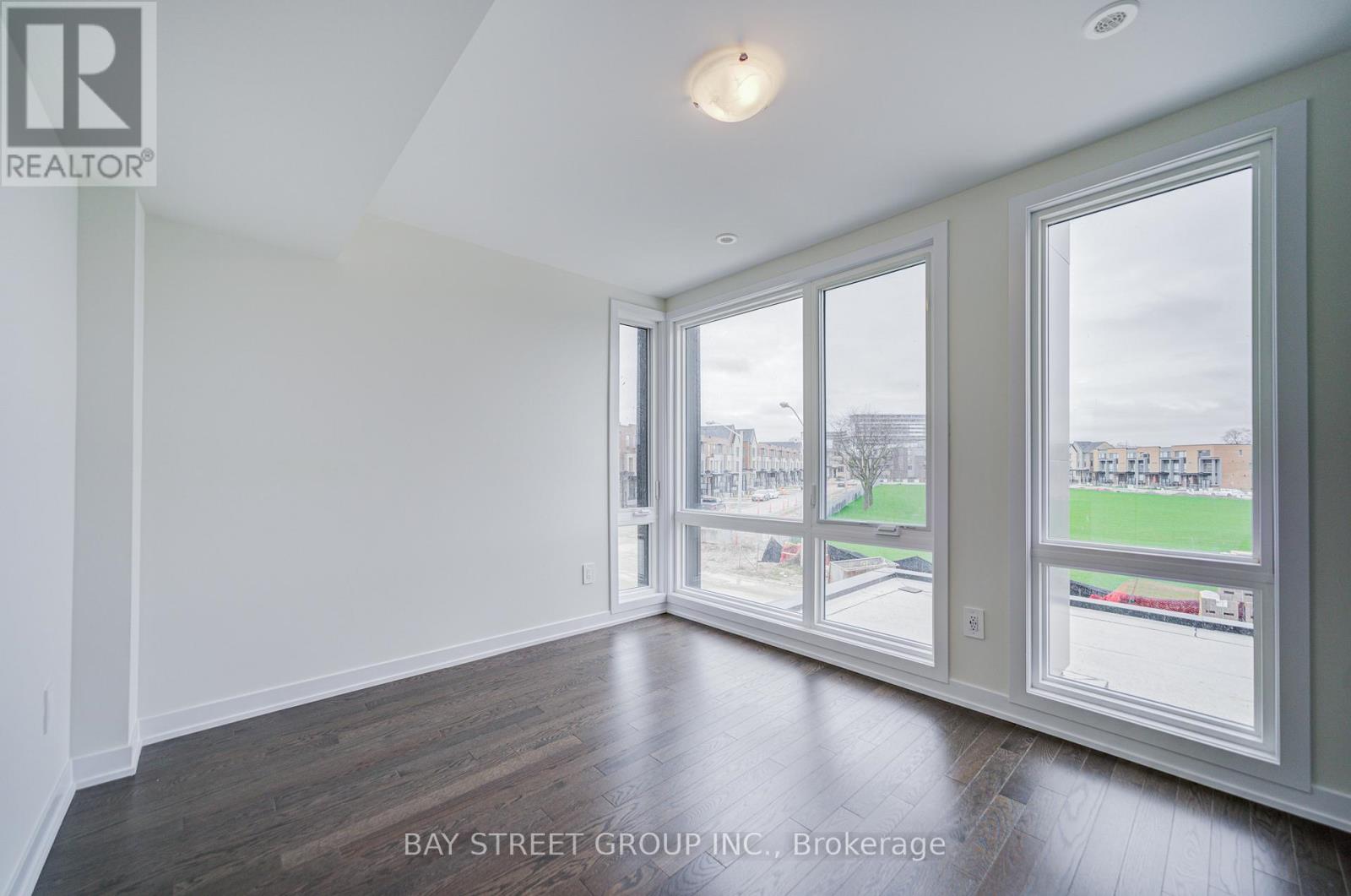 414 Lawrence Heights Way, Toronto, Ontario  M6A 2M3 - Photo 21 - C13019730