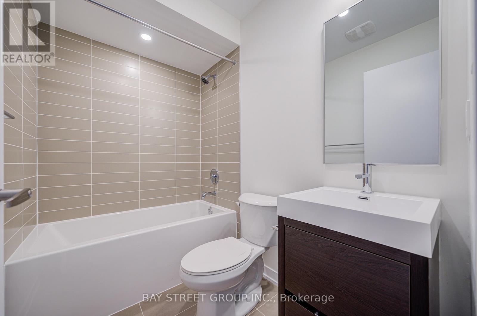 414 Lawrence Heights Way, Toronto, Ontario  M6A 2M3 - Photo 26 - C13019730