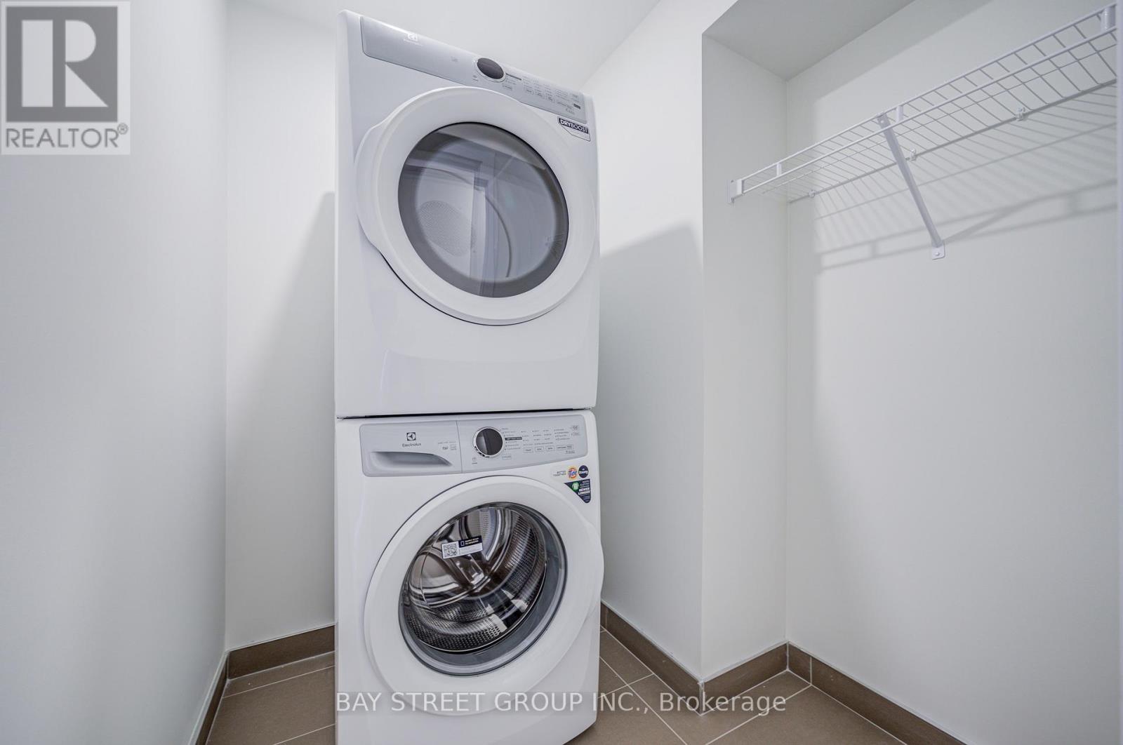 414 Lawrence Heights Way, Toronto, Ontario  M6A 2M3 - Photo 29 - C13019730