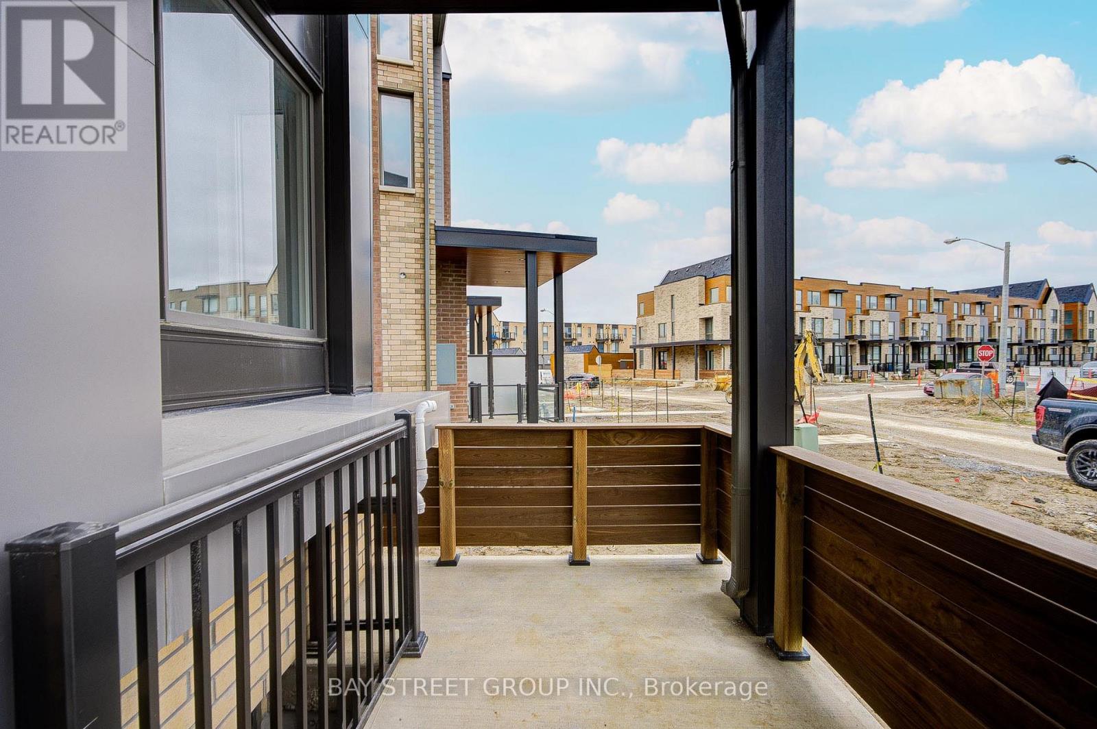 414 Lawrence Heights Way, Toronto, Ontario  M6A 2M3 - Photo 3 - C13019730