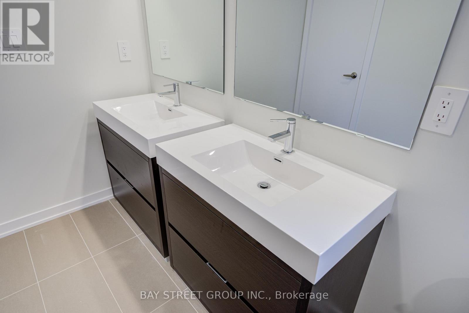 414 Lawrence Heights Way, Toronto, Ontario  M6A 2M3 - Photo 42 - C13019730