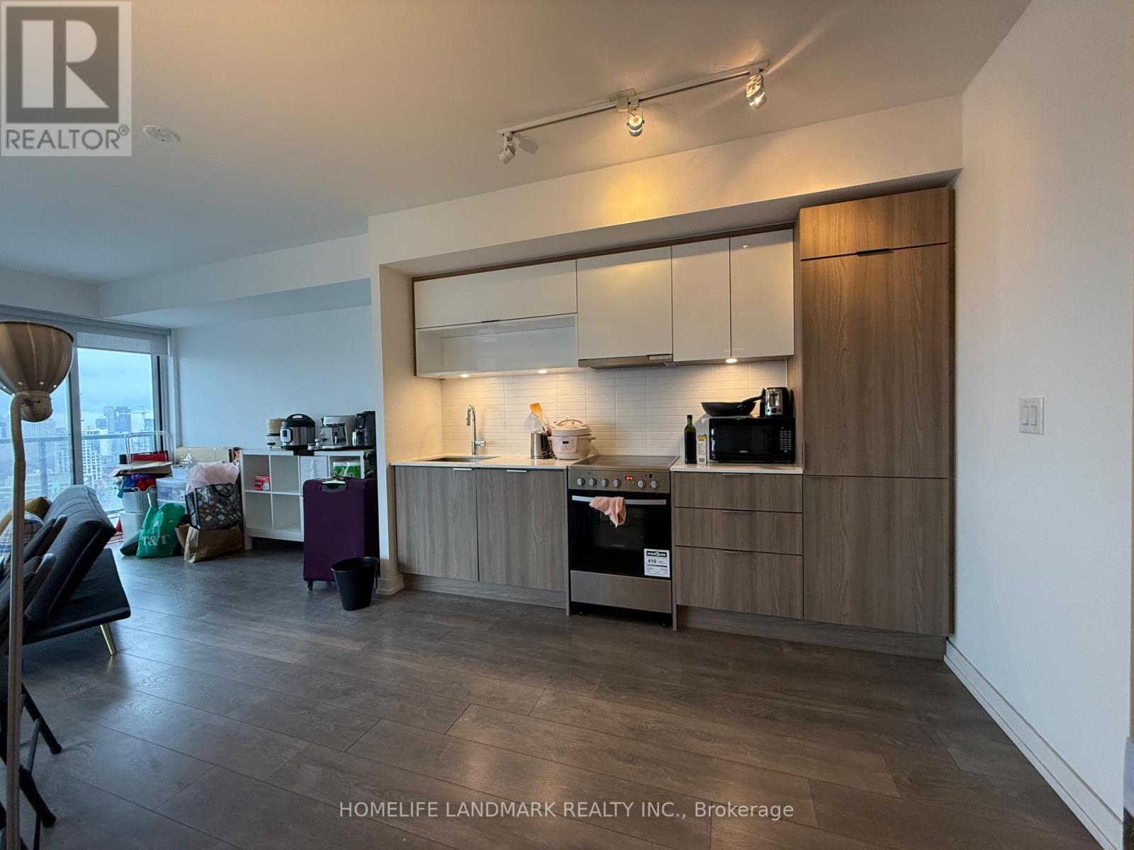 1604 - 159 Wellesley Street E, Toronto, Ontario  M4Y 0H5 - Photo 2 - C13019734