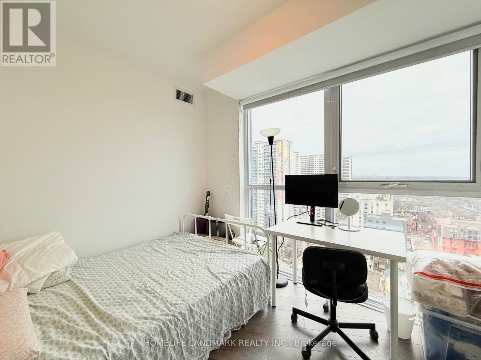 1604 - 159 Wellesley Street E, Toronto, Ontario  M4Y 0H5 - Photo 5 - C13019734