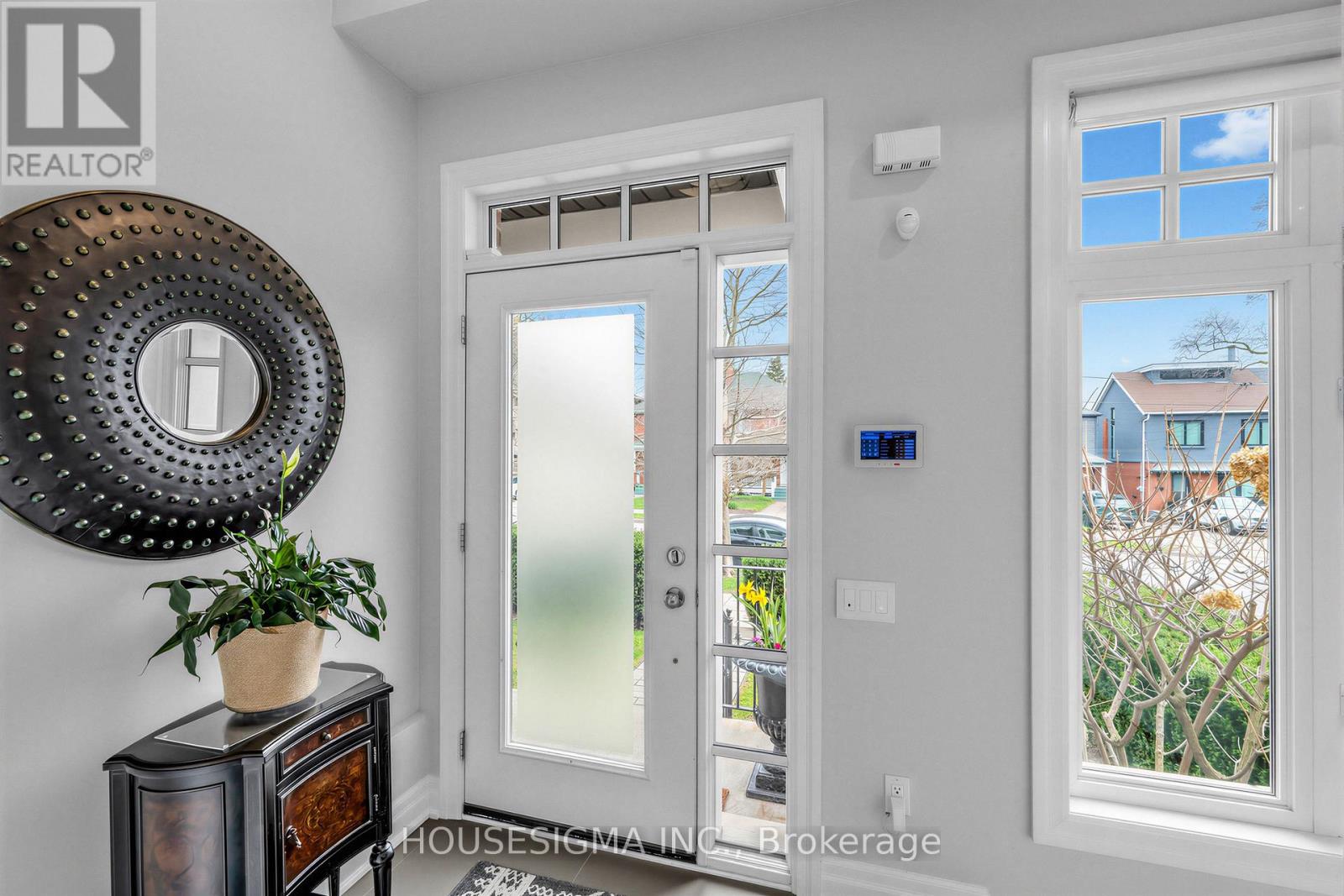 361 Roehampton Avenue, Toronto, Ontario  M4P 1S3 - Photo 3 - C13019760