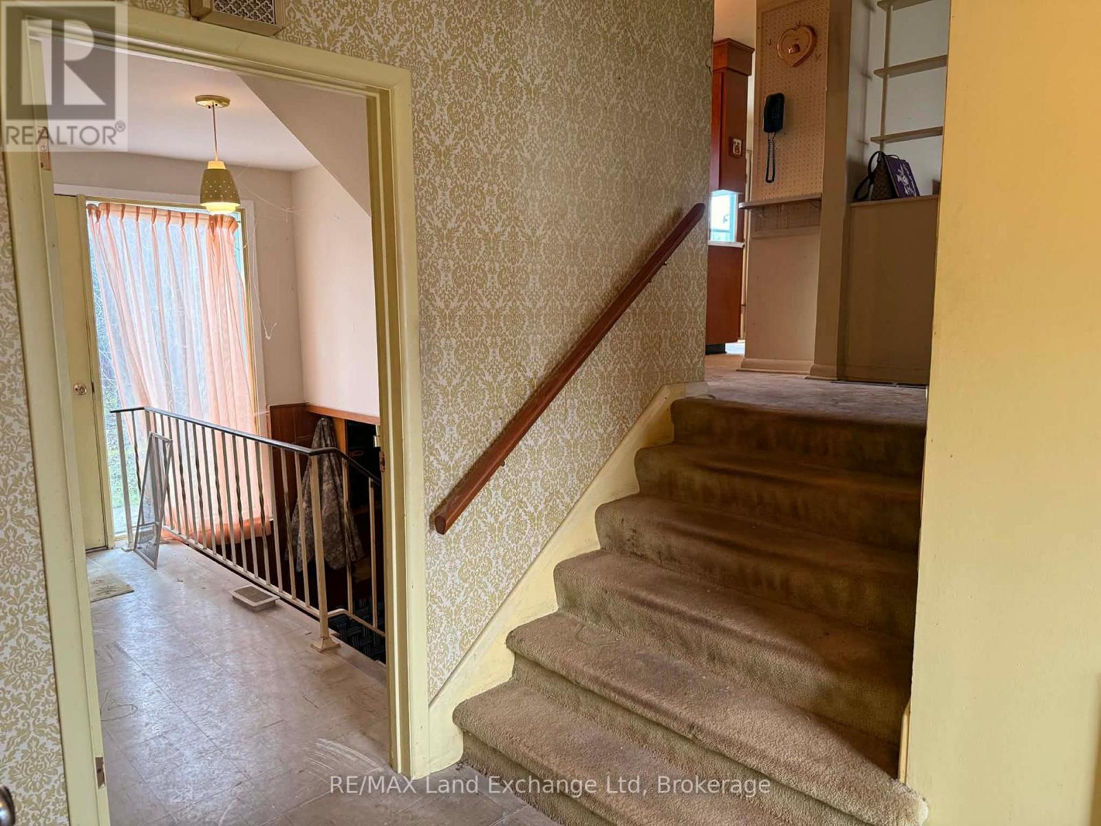 301 Summit Drive, North Huron, Ontario  N0G 2W0 - Photo 5 - X13019700