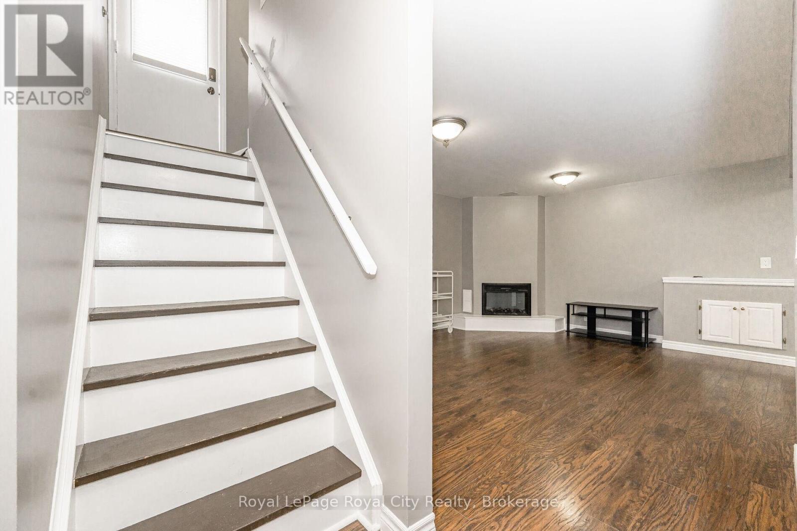 161 Hadati Road, Guelph, Ontario  N1E 6N3 - Photo 3 - X13019742