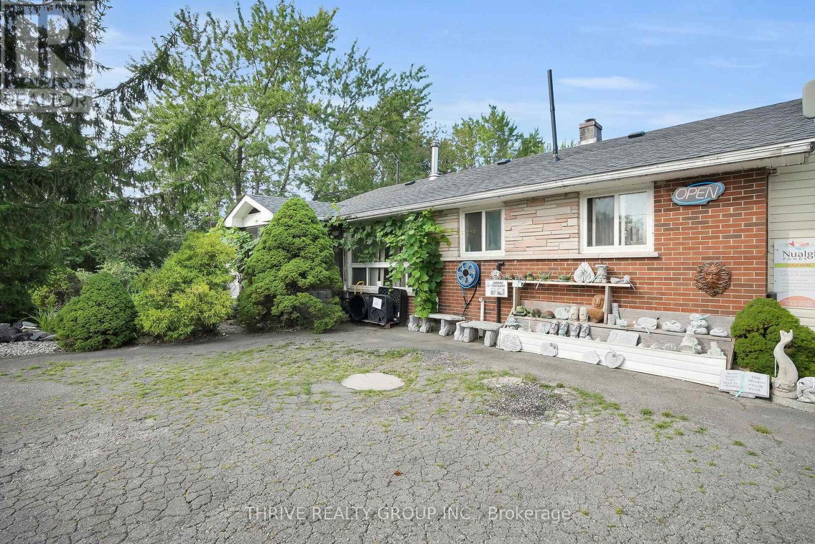 22049 Hyde Park Road, Middlesex Centre, Ontario  N0M 2A0 - Photo 40 - X12337930