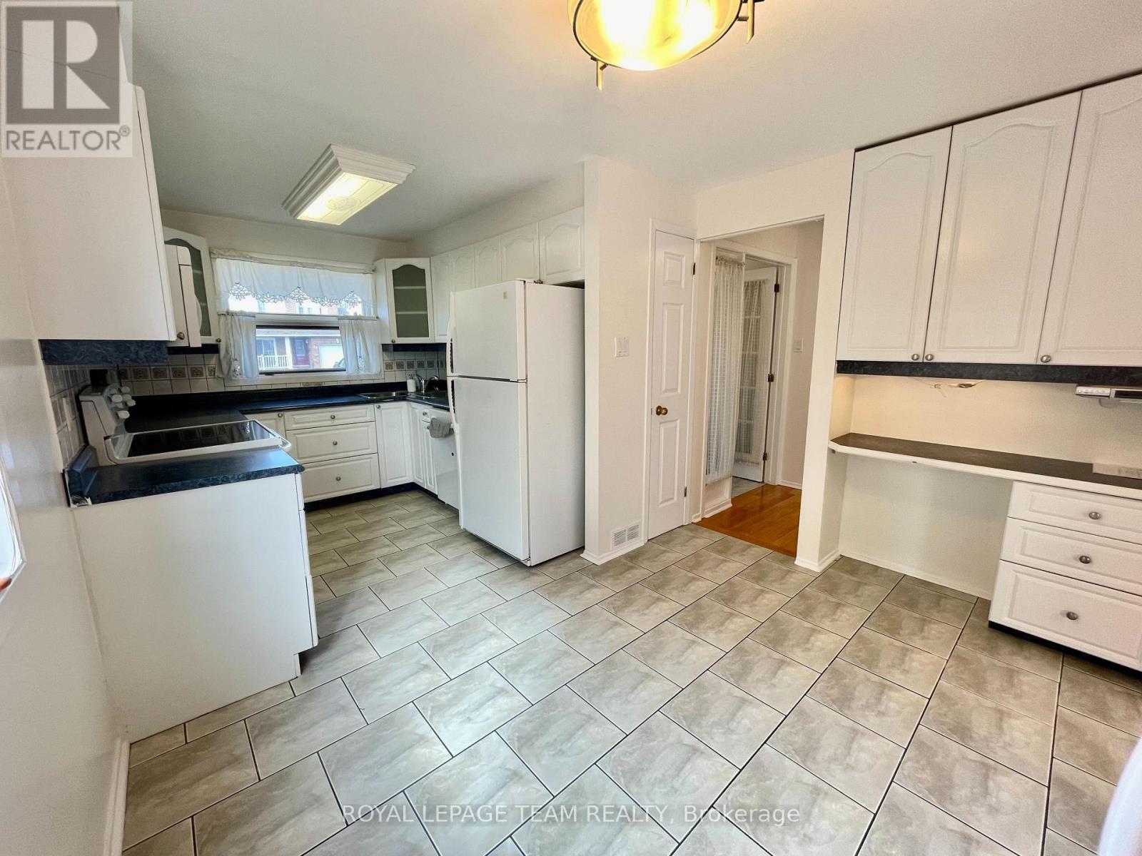 128 Pinetrail Crescent, Ottawa, Ontario  K2G 5A1 - Photo 11 - X13019698