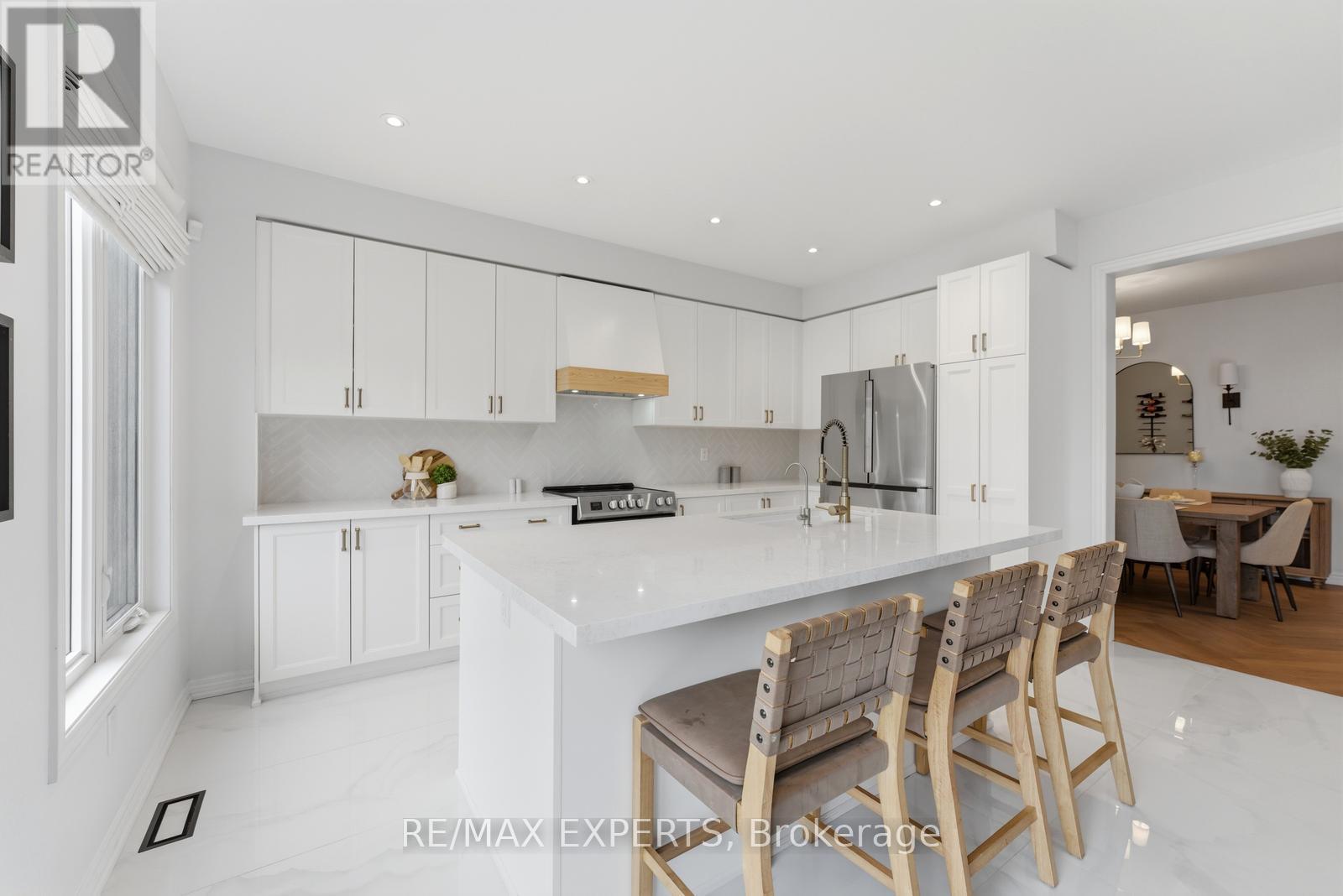 87 Robb Thompson Road, East Gwillimbury (Mt Albert), Ontario  L0G 1M0 - Photo 18 - N13019704