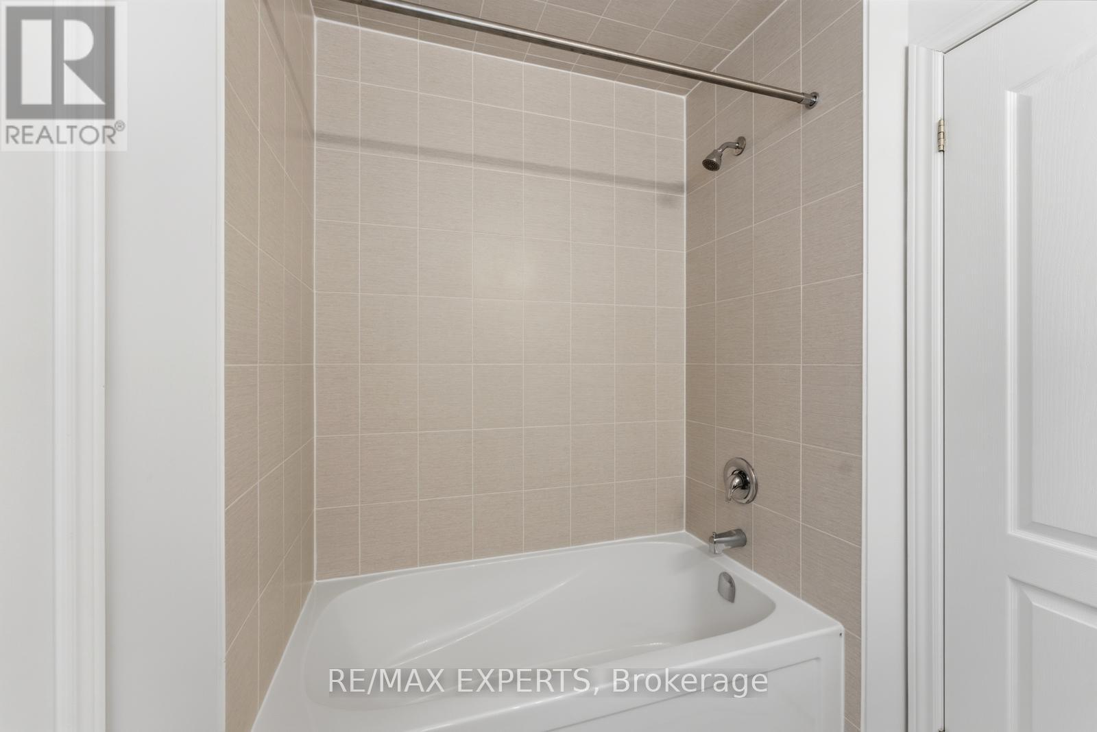 87 Robb Thompson Road, East Gwillimbury (Mt Albert), Ontario  L0G 1M0 - Photo 36 - N13019704