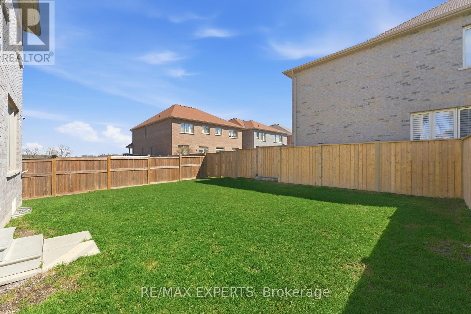 87 Robb Thompson Road, East Gwillimbury (Mt Albert), Ontario  L0G 1M0 - Photo 38 - N13019704